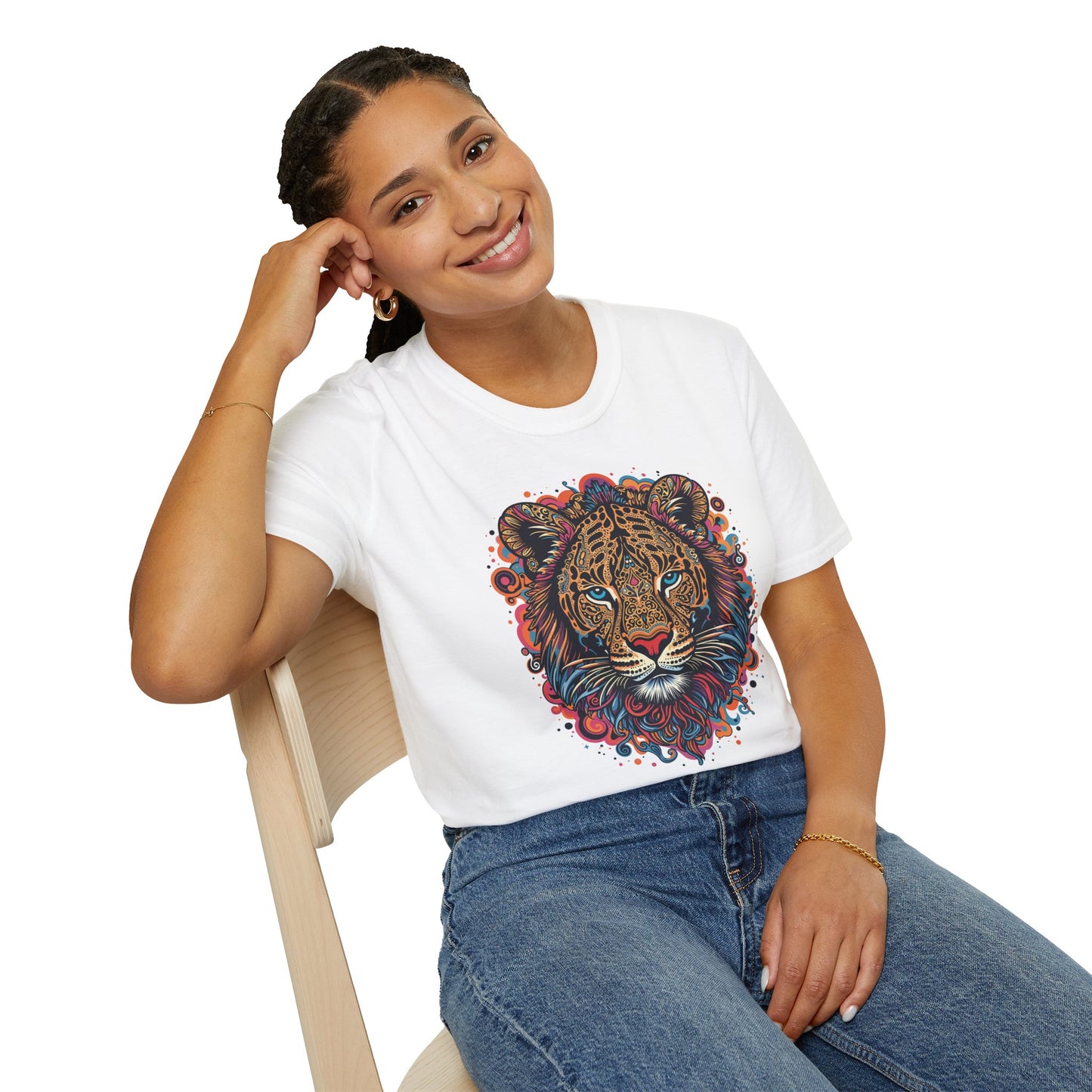 Vibrant Lion Eye-Catching Graphic T-Shirt