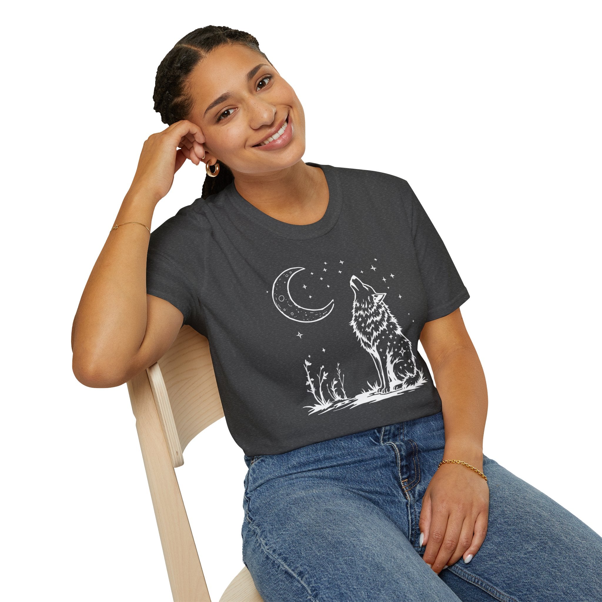 Howling Wolf in Moonlight T-Shirt